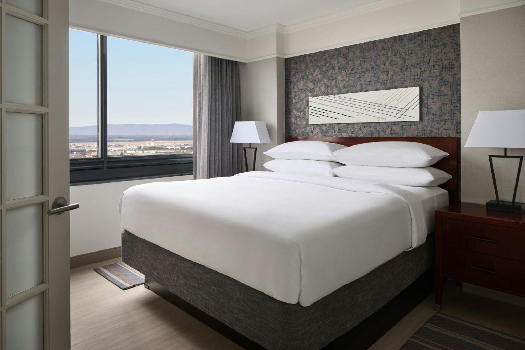 Washington Dulles Marriott Suites Herndon Exterior photo